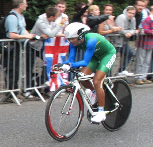 Brazilian woman in Olympic cycling time trial